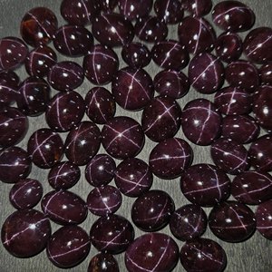 Garnet Star loose gemstone cabochon star garnet stone for jewelry making - Product Image 1