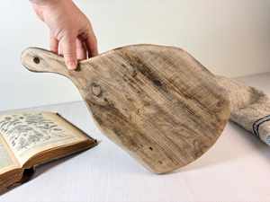 Planche à découper rustique vintage en bois massif, style ferme, pour la décoration de cuisine et la présentation alimentaire, vente en gros - Product Image 3