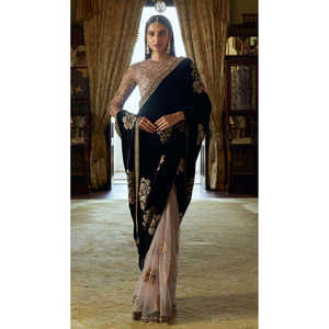 Hermoso Sari de Noche Negro FB con Lentejuelas y Bordados, Talla M, para Fiestas - Product Image 4