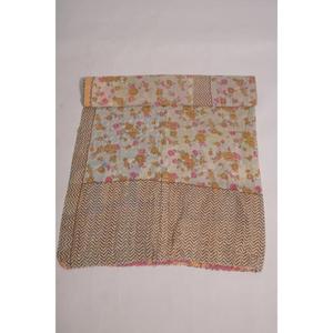 Colcha Kantha india vintage de algodón estampado, hecha a mano, lavable, reversible, tipo Gudri, para decoración del hogar y sofá. - Product Image 3