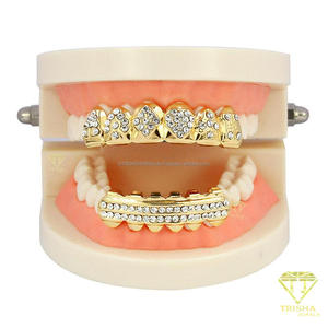 Grillz Croix Religieuse en Argent Sterling S925 de Designer pour Dents, Capuchons Dentaires Personnalisés Ronds en Moissanite Entièrement Pavés, Bijoux Hip Hop - Product Image 2