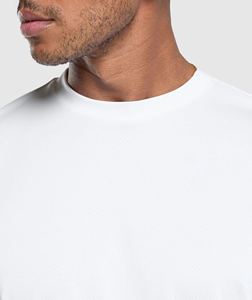 Camiseta Formal de Hombre con Hombros Caídos, 100% Algodón, Peso Pesado 200g, Corte Regular, Diseño Personalizado con Logotipo Serigrafiado - Product Image 4