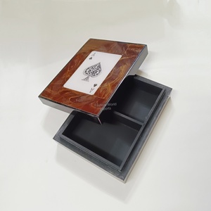 Estuche de Resina de Diseño para Cartas de Póker con Motivo de As de Espadas Integrado, Caja Moderna para Guardar Cartas de Póker para Decoración de Bar en Casa - Product Image 3