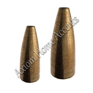 Vase en métal doré soufflé à la main moderne Axiom Home Accents élégant et élégant pour décor de bureau à domicile Vase de table anti-renversement - Product Image 1