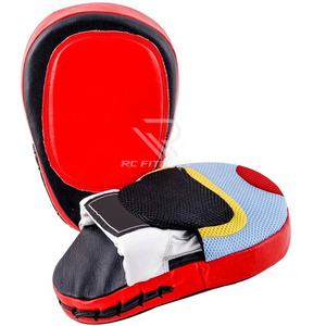 Cible de frappe personnalisée en cuir pour Kick Boxing, Muay Thai, MMA – Cible de pied durable et respirante - Product Image 2