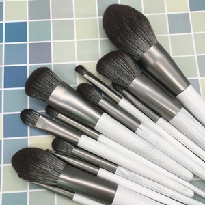 Profesional Best High End 12PCS Grey Brush Set Cosmético Grey Makeup Brush con cerdas suaves - Product Image 4