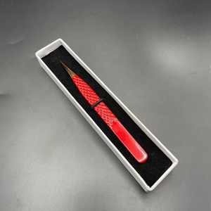 Pince à épiler à isolation rouge à pointe or rose Pince à épiler d'extension de cils à poignée diamantée en acier inoxydable de haute qualité - Product Image 4