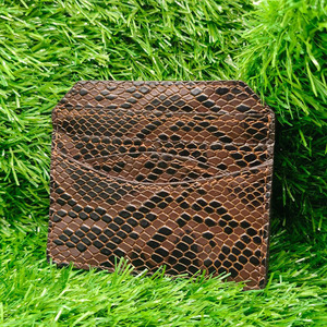 Porte-cartes en cuir texturé marron avec coutures durables pour hommes, étui minimaliste unique pour cartes de crédit, portefeuille de poche, accessoires modernes - Product Image 2