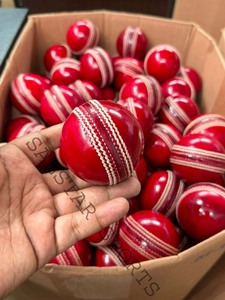 Wholesale Red Colors Premium Grade Leather Club Cricket <b>Ball</b> 156GM Match Quality Cricket <b>Balls</b> Custom Logo Direct Factory - Product Image 5