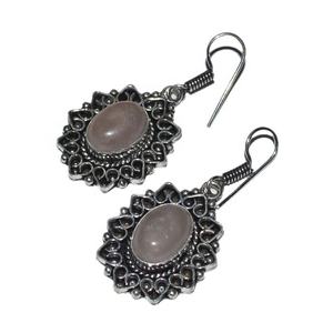 ต่างหูรูปวงรีรักษาด้วยควอตซ์จากดอกกุหลาบ: ต่างหูควอตซ์ที่ออกแบบมาโดยเฉพาะ - Product Image 1