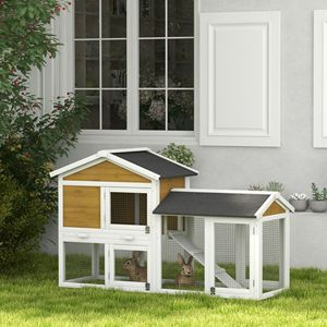 Conigliera in Legno Naturale da 58 Pollici con Recinto, Porte Bloccabili, Vassoio Rimovibile e Tetto in Asfalto - Product Image 1