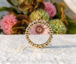 แหวนหมั้นเพชรโมอิสซาไนต์ทรงรี 2.30 กะรัต ฝังเพชรเต็มวงแบบ Eternity Bezel Set ของขวัญวันครบรอบแต่งงาน แหวนทองคำแท้ 14K สีเหลืองสำหรับผู้หญิง - Product Image 6