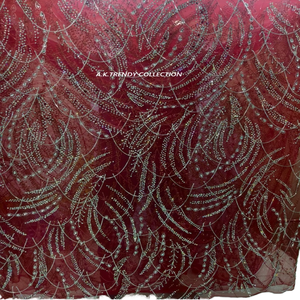 Tela de Encaje Francés Tradicional de Lujo Hecha a Mano con Cristales y Adornos de Cuentas, Material de Alta Calidad - Product Image 1