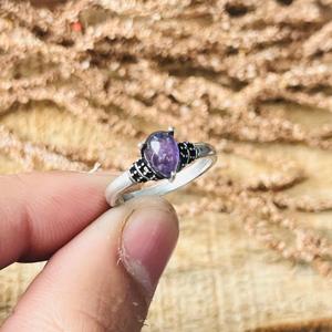 Anillo Boho de Amatista en Forma de Lágrima para Mujer, Bañado en Plata, Latón, Diseño Tribal con Detalles Oxidados, Venta al por Mayor - Product Image 6