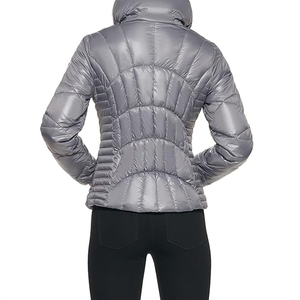 Veste matelassée pour femme, veste pour temps froid avec personnalisation complète sur logo personnalisé tendance en gros - Product Image 4