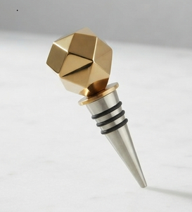 Bouchon de bouteille de vin en argent et or, forme unique, sur mesure, couleurs argentées, durable, décoration de mariage, bouchon de bouteille - Product Image 1