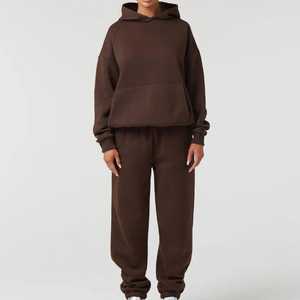 Conjunto Deportivo de Forro Polar con Capucha para Mujer, Color Marrón, Manga Larga, Corte Regular, Color Sólido, Ropa Casual de Invierno, Bolsillos Laterales, Cintura Elástica - Product Image 1