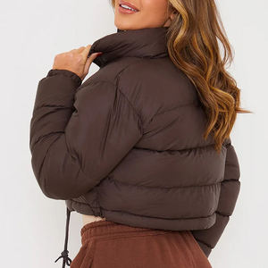 Oversized Polyester <b>Cropped</b> <b>Puffer</b> <b>Jackets</b> for Ladies Warm Winter Bubble Coat with Detachable Collar and Zipper Closure - Product Image 5