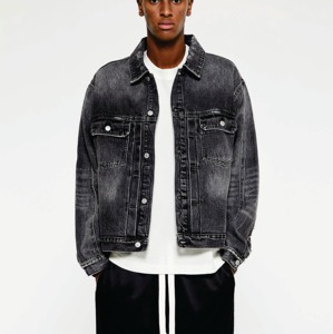 Veste en jean décontractée pour homme avec logo brodé personnalisé, plusieurs poches, boutons, veste de travail en denim pour l'hiver - Product Image 1