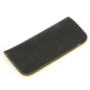 กระเป๋าใส่แว่นตาสีเทาอ่อนลายเรียบ ทรงสี่เหลี่ยมผืนผ้า นุ่ม - Product Image 5