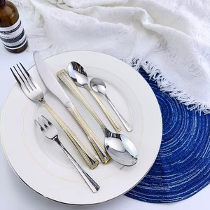 Juego de cubiertos metálicos más vendido, una elegante adición a cualquier mesa de comedor, bellamente elaborado por KHOOSI OVERSEAS. - Product Image 6