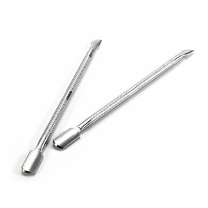 Empujador de cutículas diseñado para una preparación precisa de las uñas, que ayuda a eliminar el exceso de piel y refinar los bordes de las uñas para un acabado limpio y pulido. - Product Image 1