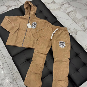 Survêtements de style urbain en nylon/coton personnalisés en usine - Avec motifs imprimés/brodés et personnalisation disponible - Product Image 3