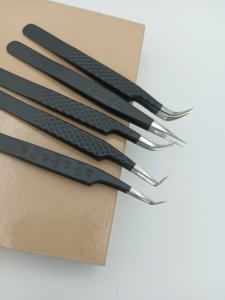 Pince à cils noire en acier inoxydable antistatique à pointe lisse pour extensions de cils – Outil professionnel de précision pour salon de beauté - Product Image 6