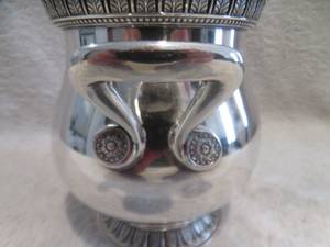 Sucrier en métal argenté style Empire, modèle Christofle Malmaison, sucrier vintage français plaqué argent, hauteur 13,8 cm - Product Image 2