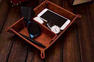 Regal Genuine <b>Leather</b> Tray Premium Quality Bedside Valet Storage Box Custom Hot Stamping Real <b>Leather</b> Tray GLTY-0020 - Product Image 2