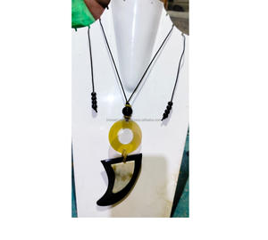 Design attrayant corne de buffle femmes mode collier couleur naturelle perles Style religieux conception diamant serrure forme chaîne - Product Image 1