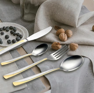 Ensemble de couverts en acier inoxydable de qualité supérieure, durable, écologique, réutilisable pour les repas quotidiens - Product Image 3