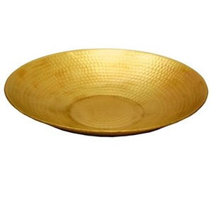 Plateau de service rond en métal martelé doré, fait main, poli, décoratif, parfait pour servir les aliments - Product Image 1
