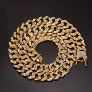 Collier chaîne cubaine en or personnalisé de haute qualité, serti de moissanite de laboratoire VVS, et chaîne tennis, style montre hip-hop - Product Image 1