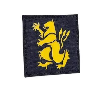 Patch personnalisé découpé au laser en tissu 600D, découpe à chaud, nom de marque personnalisé pour le sport, excellente qualité et prix bas - Product Image 3