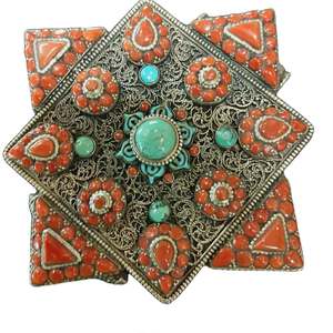 Colgantes de Plata de Ley con Turquesa, Caja Religiosa Tibetana y Diseño Ghau - Product Image 1