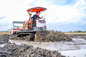Tractor Oruga 3 en 1 HOGICO HG-80VN/TURBO, Alta Eficiencia, 80HP, Potente, Duradero y Flexible para Cualquier Tarea Agrícola - Product Image 4