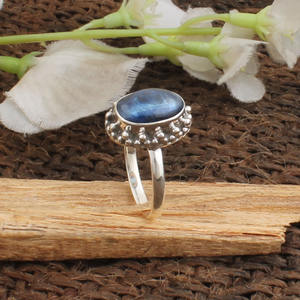 แหวนไคยาไนต์สีน้ำเงินธรรมชาติ เงินแท้ 925 พลอยสีน้ำเงินเข้มเจียระไนทรงเหลี่ยม สำหรับผู้หญิง แหวนแต่งงานสุดคลาสสิก เครื่องประดับคุณภาพสูง ขายส่ง - Product Image 5