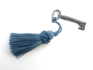 Pompon Mala en Soie de Haute Qualité 8cm, 25 Couleurs, Fixation par Boucle, Pompons Mala Personnalisés en Fil, Franges à Usage Personnalisé - Product Image 1