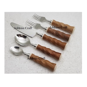 Vente en gros d'usine, ensembles de couverts de haute qualité 18/10, 5 pièces, manches en bois modernes, couverts en acier inoxydable poli miroir, vaisselle de table - Product Image 3