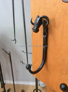 Diseño antiguo Ganchos de metal personalizados Gancho de montaje en pared de hierro forjado Color negro Cocina Espacio Animal Forma personalizada Tamaño Mayorista - Product Image 2