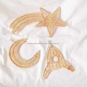 Fournisseur durable d'accent décoratif écologique léger de décoration de mur de rotin fait main du Vietnam - Product Image 1