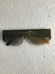 Cepillo para el Cabello Multifuncional Personalizado con Forma de Gafas de Sol, Peine para Piojos con Logotipo Personalizado, Duradero, No Tóxico para Uso Doméstico - Product Image 5