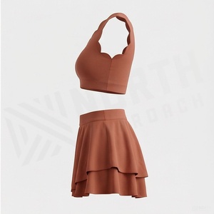 Conjunto de yoga de 2 piezas para mujer: Top de un solo hombro con borde festoneado y falda escalonada - Product Image 3
