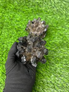 Cristal de Cuarzo Ahumado en Bruto, Forma Redonda, Piedra Natural de Energía Curativa de Gujarat - Product Image 4