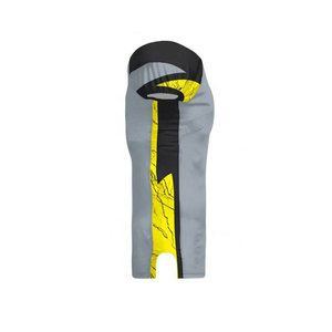 Ensemble d'uniformes de football américain personnalisés gris, noir et jaune, sublimés, anti-transpiration, col en V, manches courtes, maillot et pantalon pour homme adulte - Product Image 5