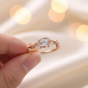 Anillo de Compromiso de Plata de Ley 925 con Circonita Cúbica de Corte Brillante de 1 Quilate, Diseño Inspirado en la Naturaleza, para Mujer - Product Image 2