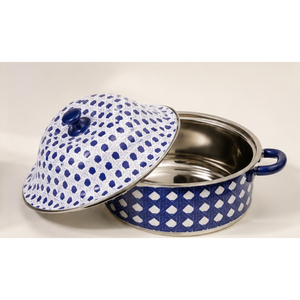Casserole vintage en émail bleu et blanc à motif, avec couvercle et double poignée, pour soupes et plats mijotés, en fer émaillé - Product Image 3