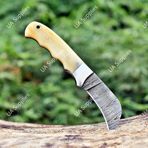 Nouveau design Couteau fixe de chasse et de camping en plein air, forgé à la main, en acier Damas, avec bord biseauté, manche en os de chameau, style bec d'oiseau/falaise. - Product Image 2