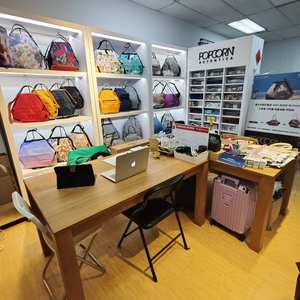 Sac à dos unisexe pliable en cuir pleine fleur de style nouveau 2025 de Taïwan, breveté, élégant, sac à main pour maman - Product Image 6